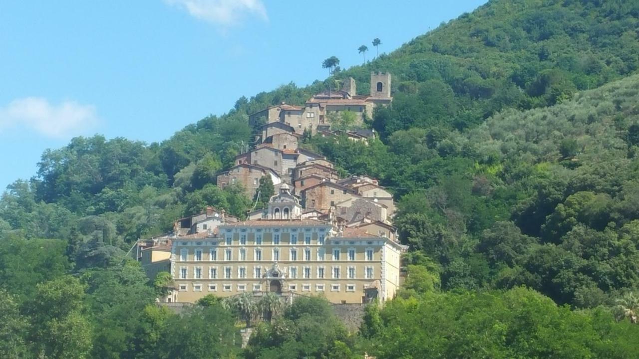 Вилла Il Fienile Del Colle Пеша Экстерьер фото